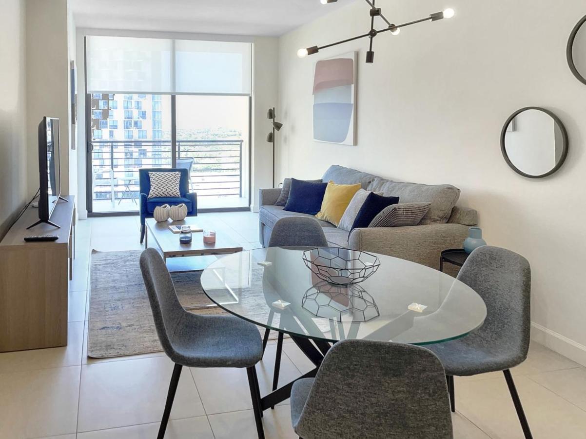 Provident Grand Luxury Short-Term Residences Доръл Екстериор снимка