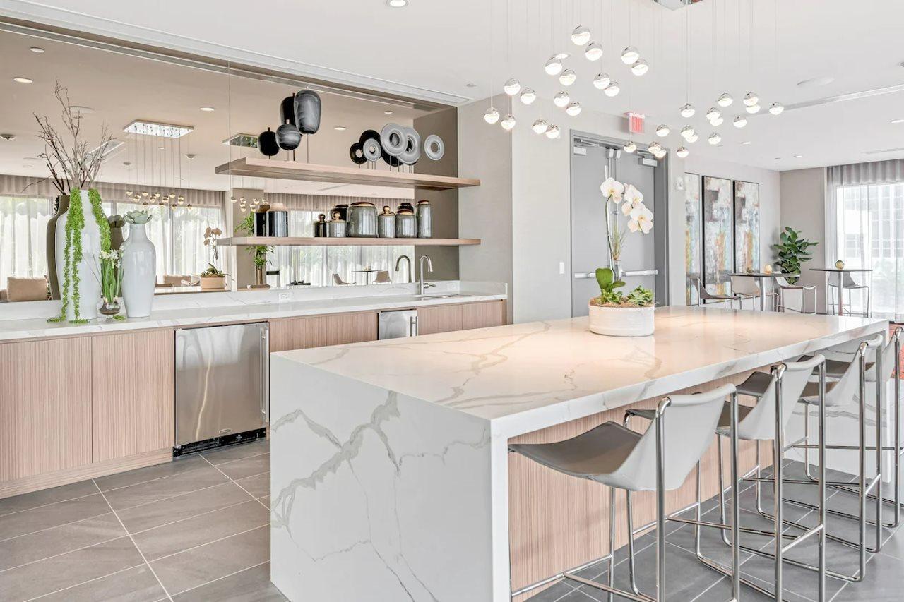 Provident Grand Luxury Short-Term Residences Доръл Екстериор снимка