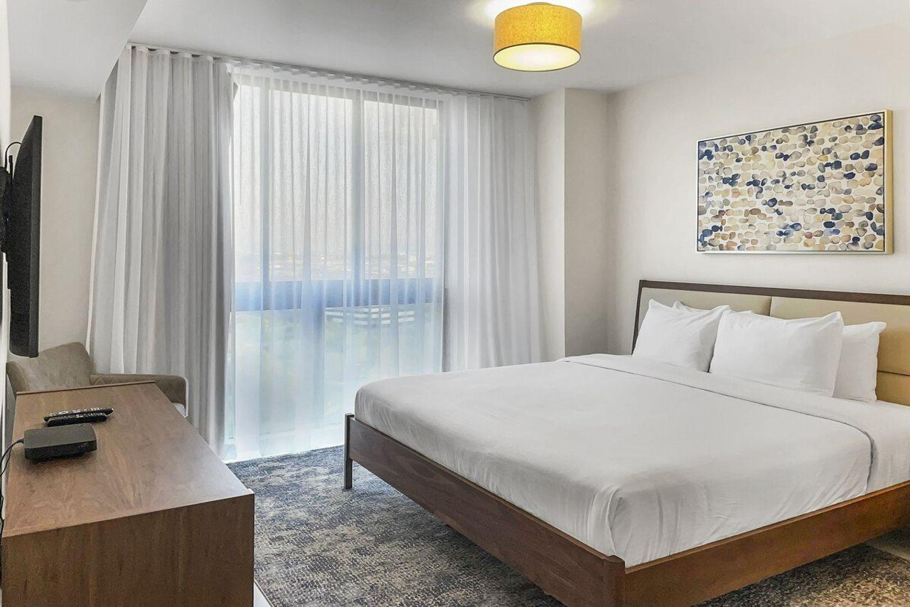 Provident Grand Luxury Short-Term Residences Доръл Екстериор снимка