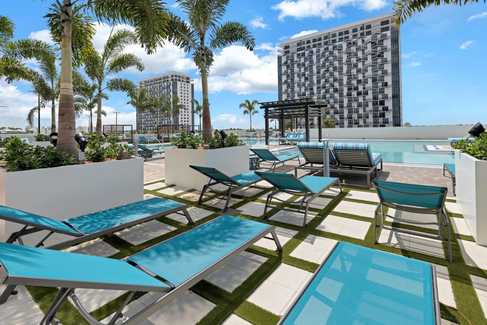 Provident Grand Luxury Short-Term Residences Доръл Екстериор снимка