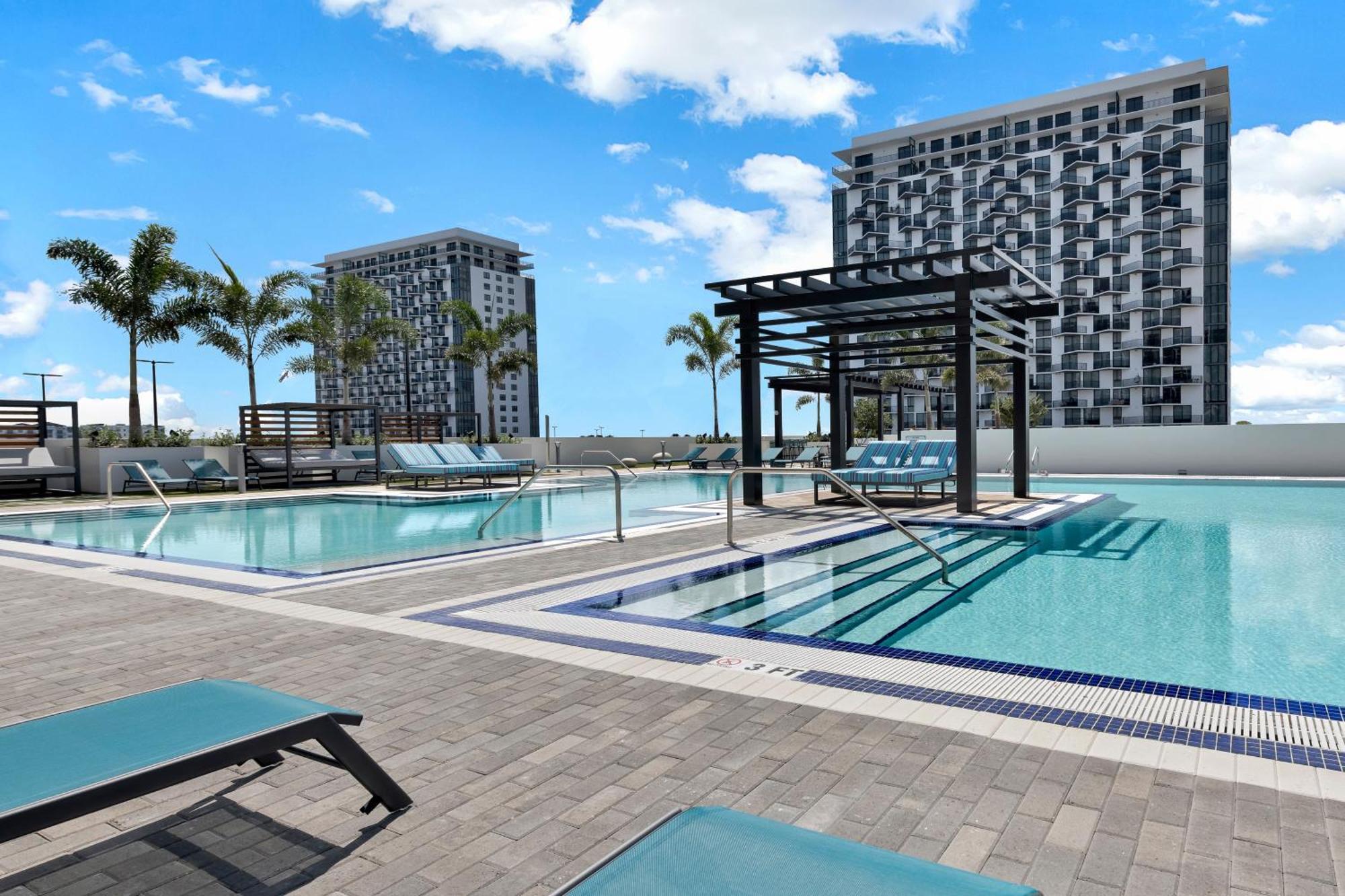 Provident Grand Luxury Short-Term Residences Доръл Екстериор снимка