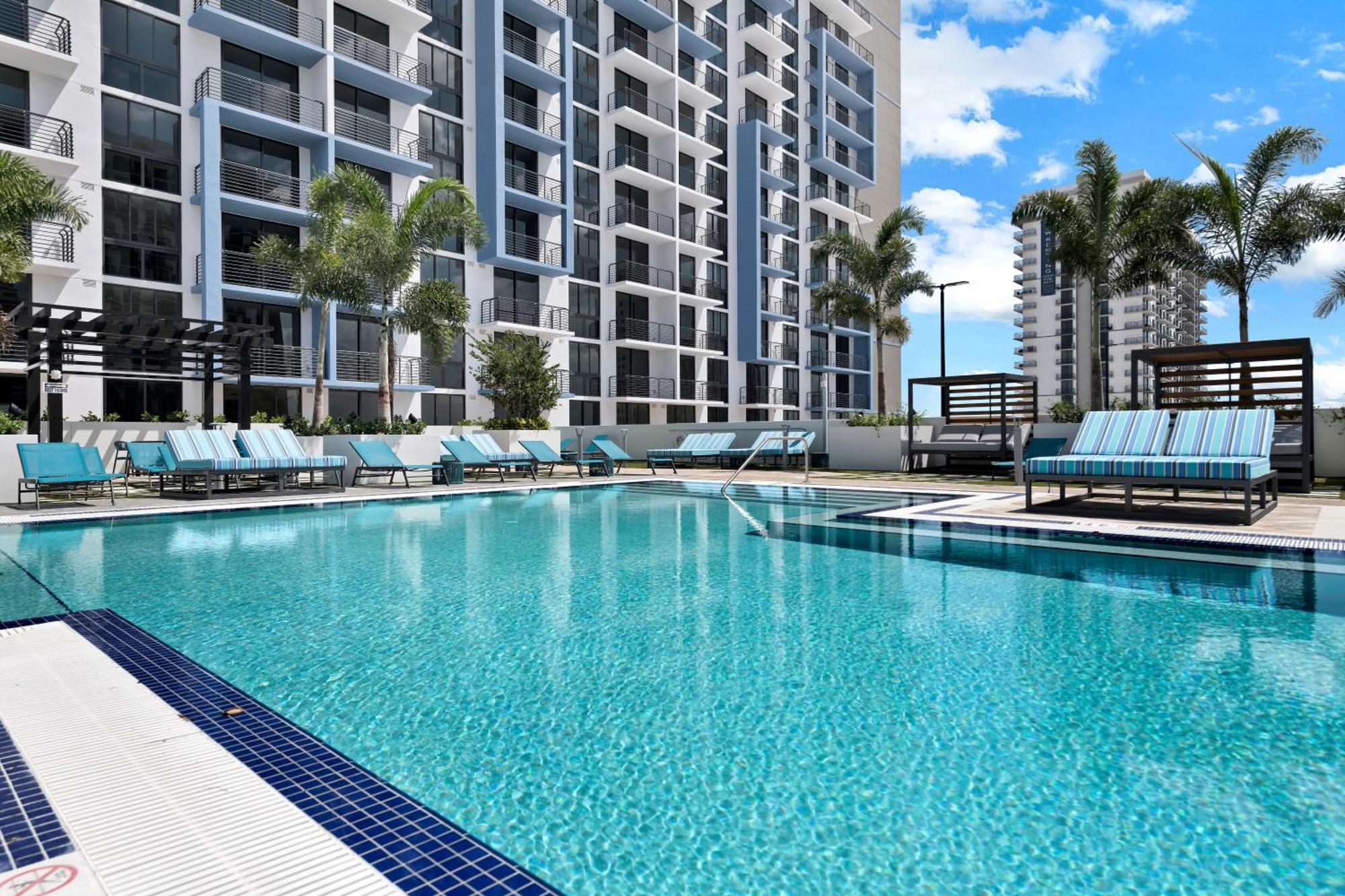 Provident Grand Luxury Short-Term Residences Доръл Екстериор снимка